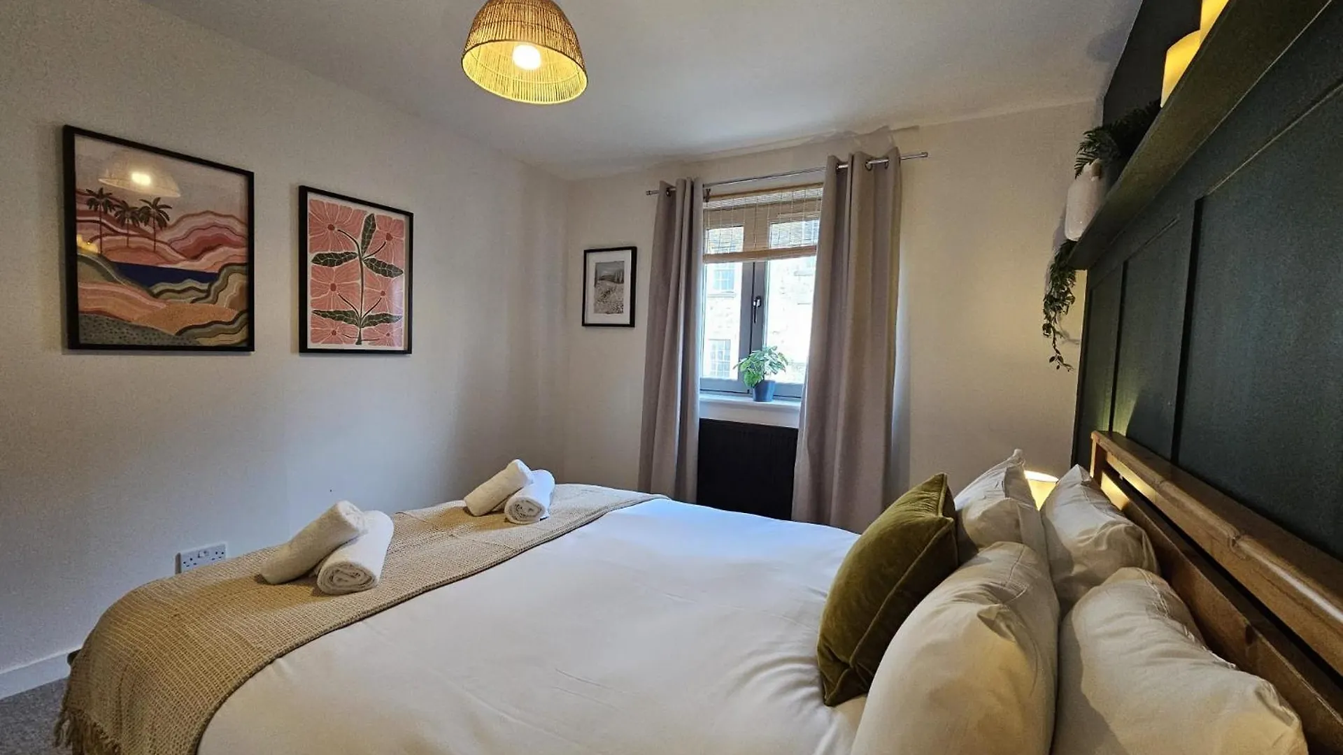 Daire Rooftop Retreat Edinburgh