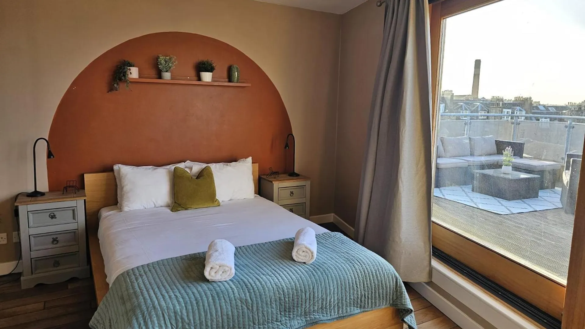 Daire Rooftop Retreat Edinburgh